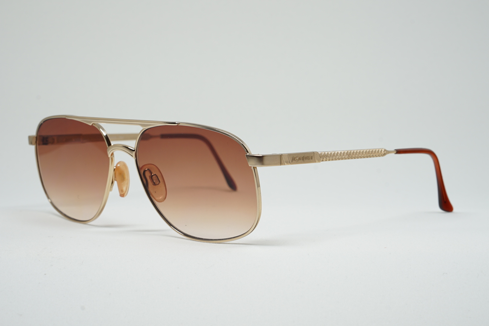 YVES SAINT LAURENT - Image 2